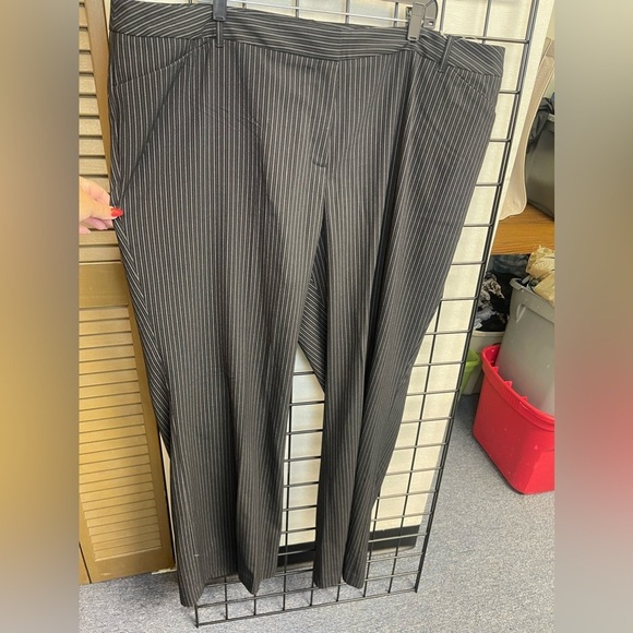 Lane Bryant Houston Tailored Stretch Black and Pink Stripe Size 26 LONG NWT - Picture 3 of 7